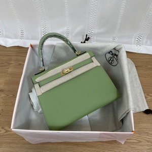 Hermes Handbags 223